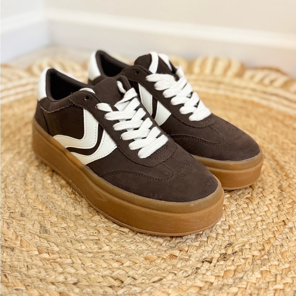 🌾Steve Madden Chocolate Brown and White Platform Sneakers NEW‎
